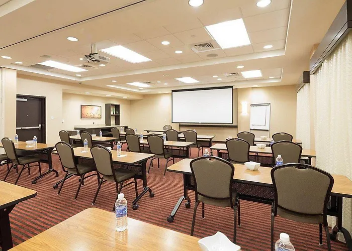 Hyatt Place Airport